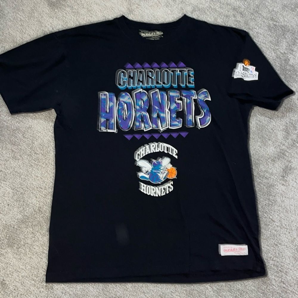 Charlotte Hornets Mitchell and Ness Hardwood Classics T-shirt XL vintage style